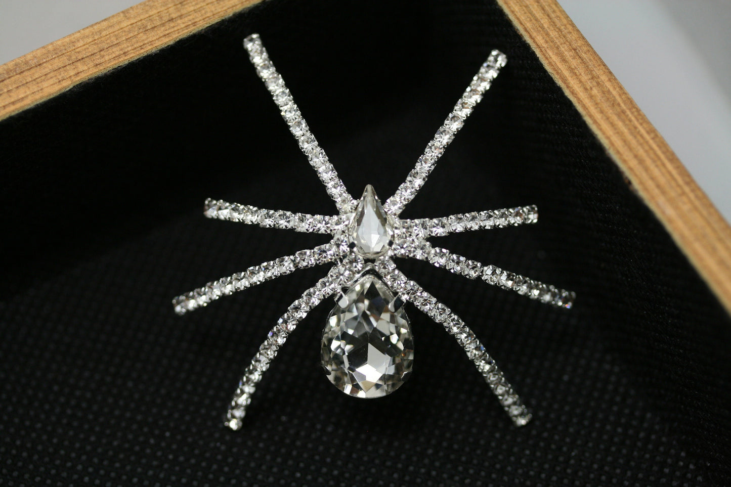 Silver Tone Clear Rhinestone 3D Halloween Spider Pin Brooch, Spider Pin
