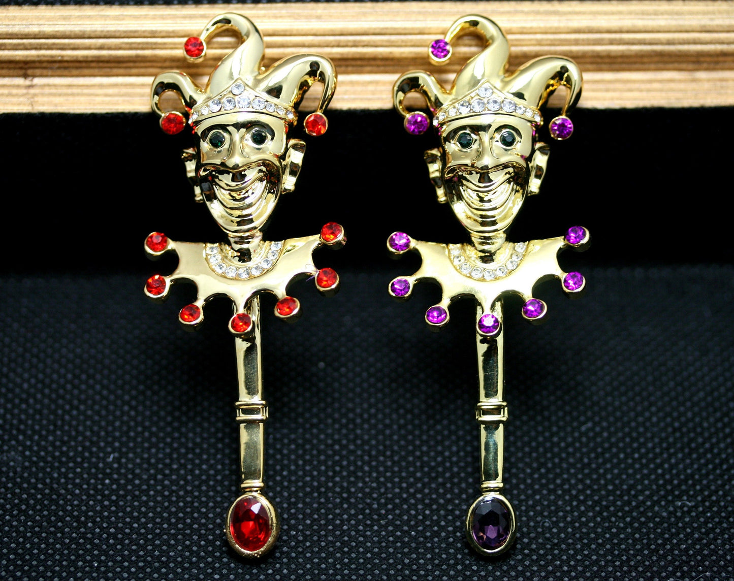 Rhinestone Clown Brooch Pin, Crystal Clown Face Pin Smiling Elegant Clown Lapel Pin
