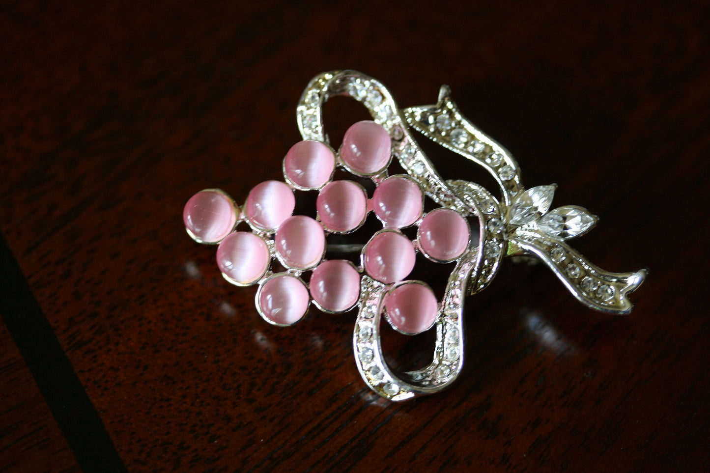 Rhinestone & Cat Eye Stone Décor Brooch, Woman's Elegant Flower Floral Bridal Wedding Bouquet Brooches Imitation Cats Eye Brooch Pins