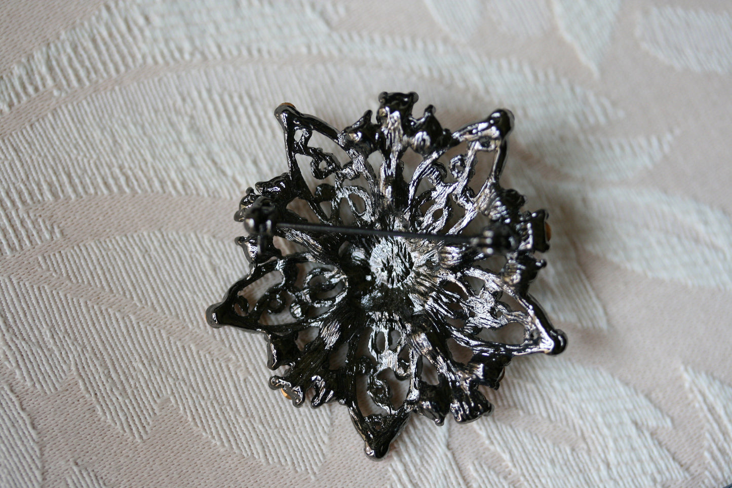 Vintage Rhinestone Pink Flower Brooch On Black Metal Crystal Pink Flower Lapel Pin,