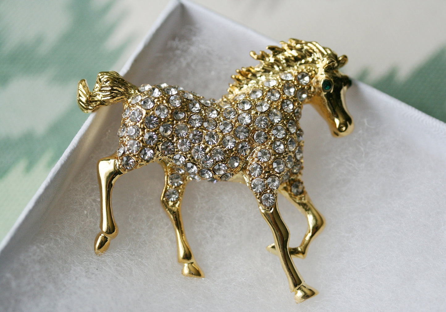 Rhinestone Gold-tone Galloping Horse Pin Horse Brooches Fashion Costume Pin Brooch jewelry gift