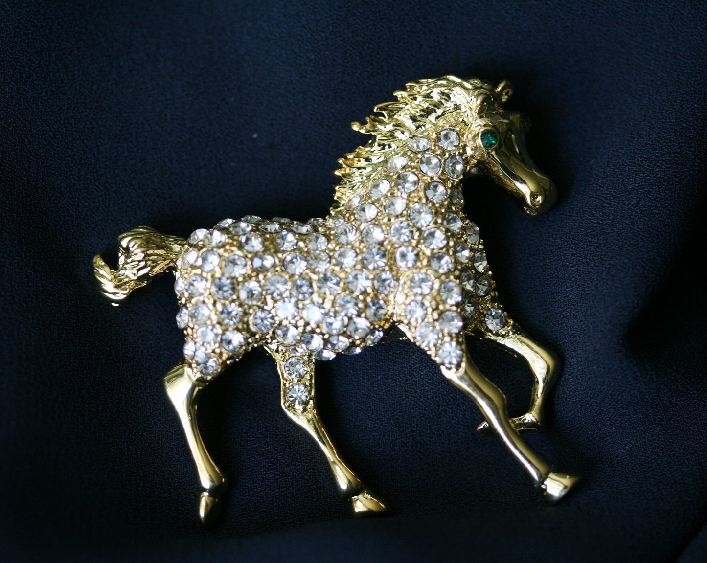 Rhinestone Gold-tone Galloping Horse Pin Horse Brooches Fashion Costume Pin Brooch jewelry gift
