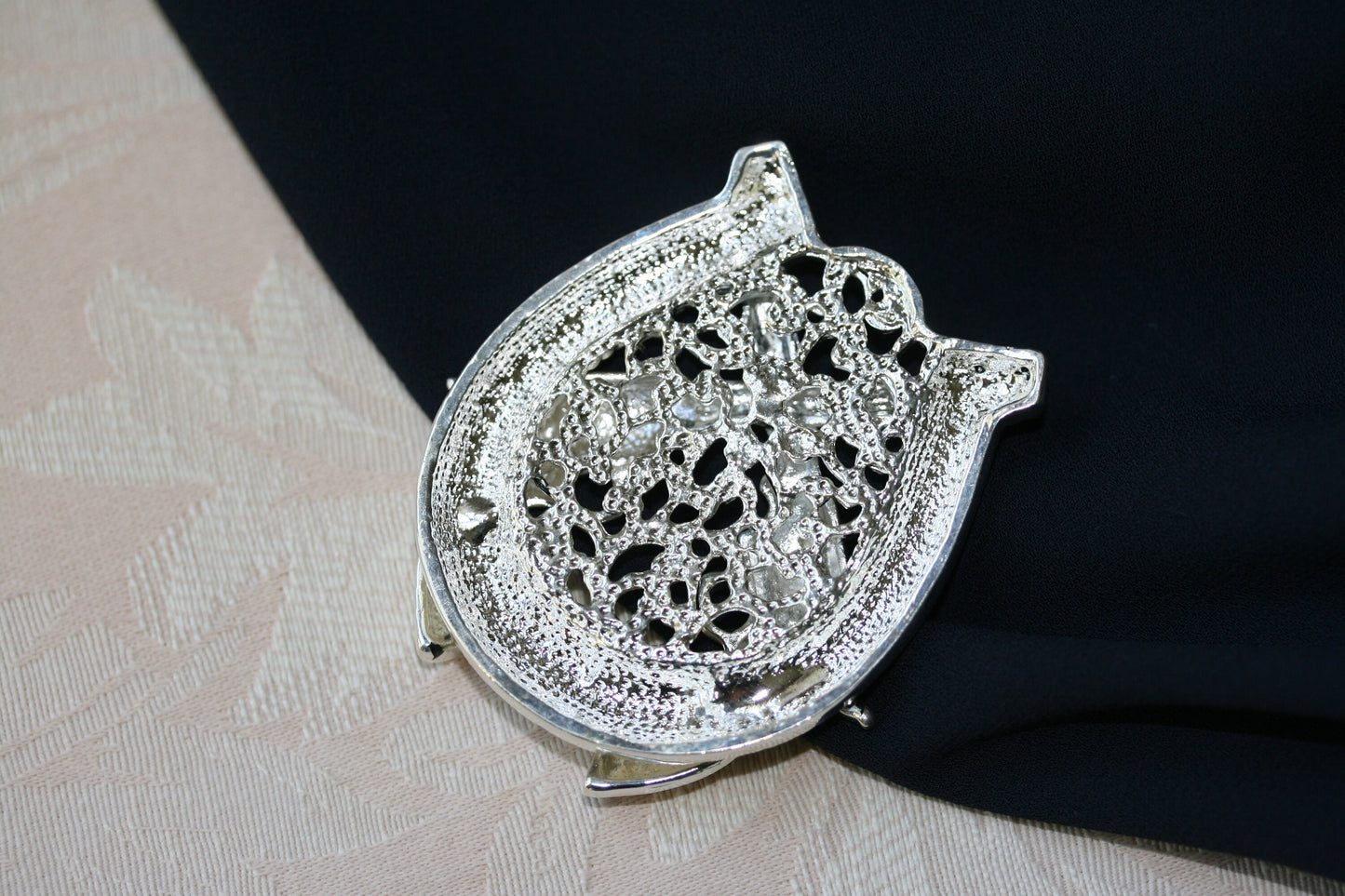 Flat Back Rhinestone Jewelry Wedding, Holiday decoration, Wild West pistol Jewelry DIY Jewelry NO PIN ,Nothing at Back