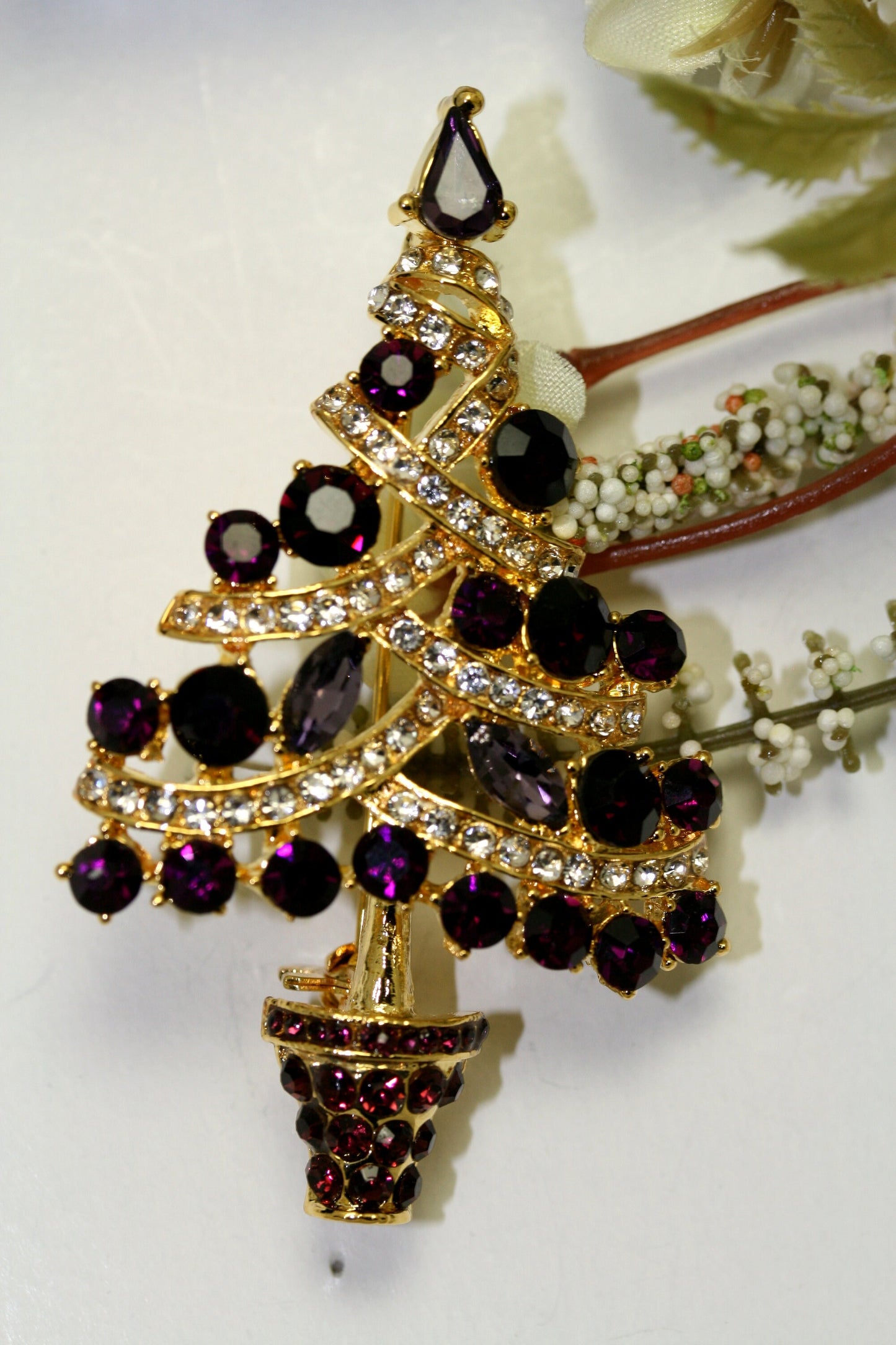 GORGEOUS PURPLE Rhinestone Christmas Tree Pin Brooch, Rich Holiday Xmas Tree Jewelry Gift