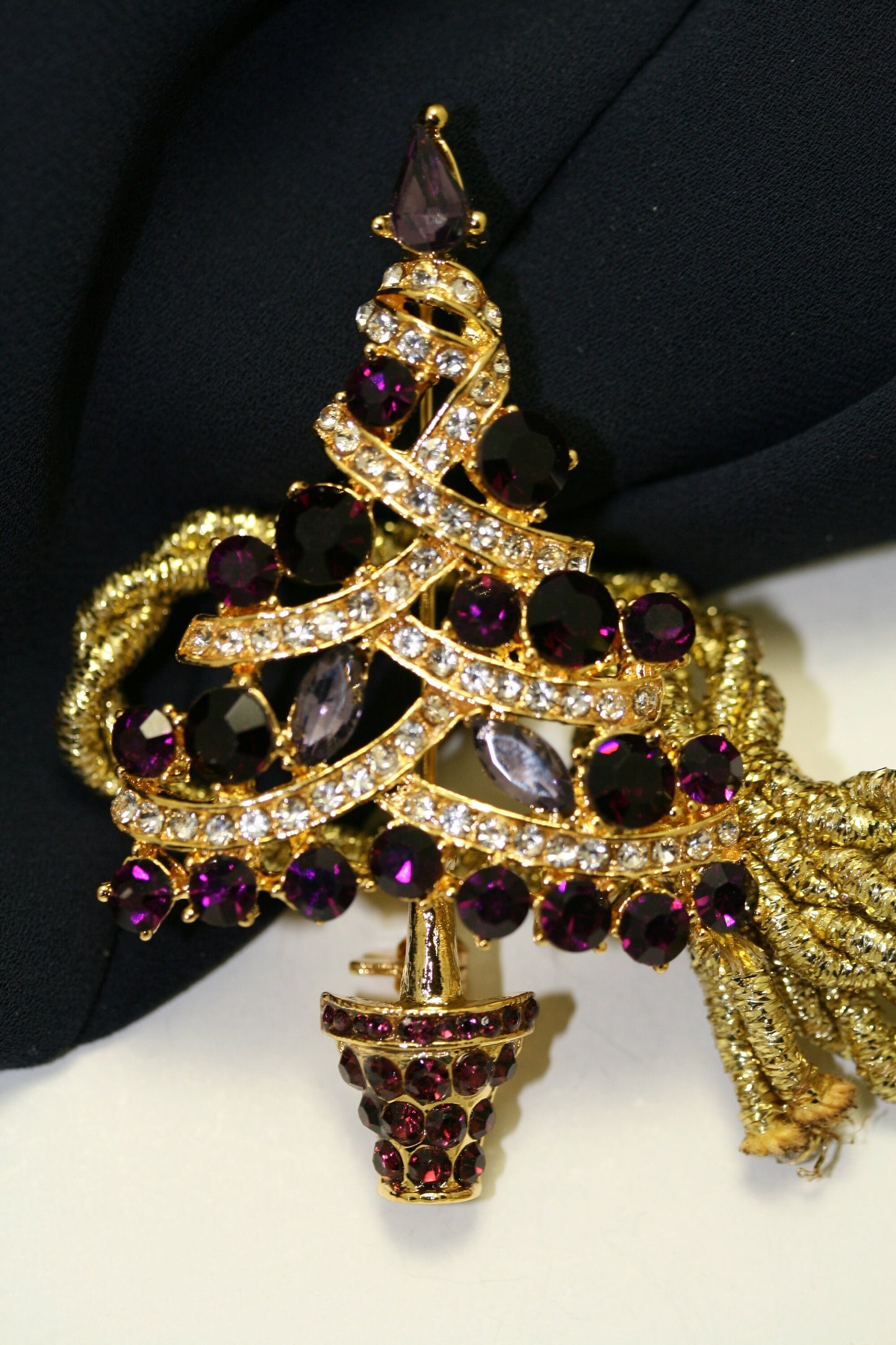 GORGEOUS PURPLE Rhinestone Christmas Tree Pin Brooch, Rich Holiday Xmas Tree Jewelry Gift
