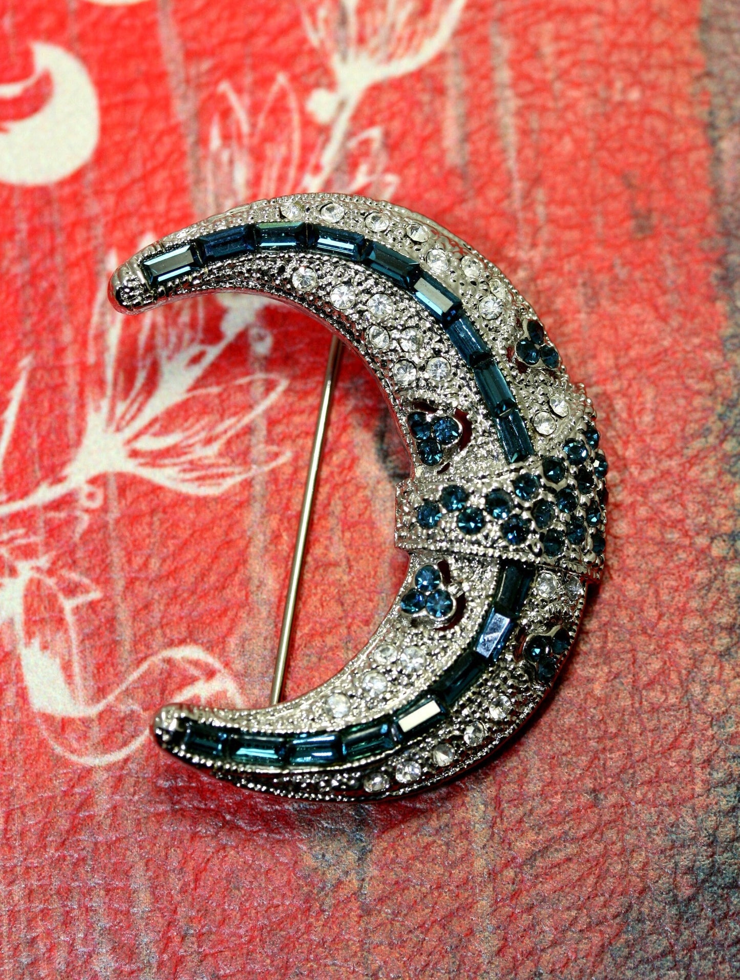 Blue Rhinestone Crescent Moon Brooch, Blue moon Pins, Old Fashion Moon Pin, Crystal Moon Brooches