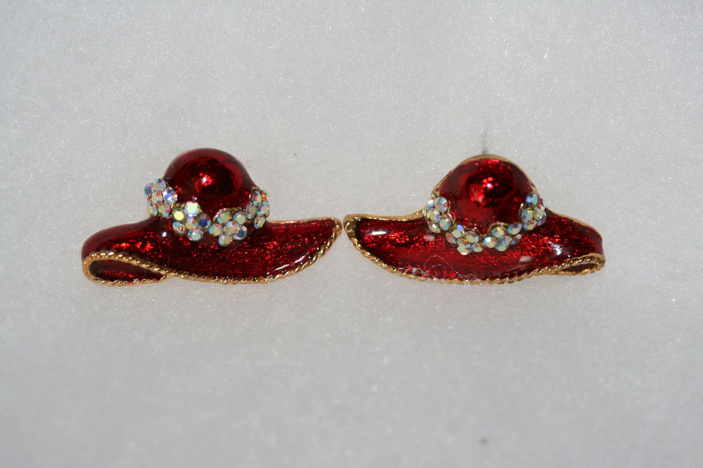 Red Hat Club Lapel Pin, Red Hat Club Post Earrings Fashion Red hat Pin and Earrings Set