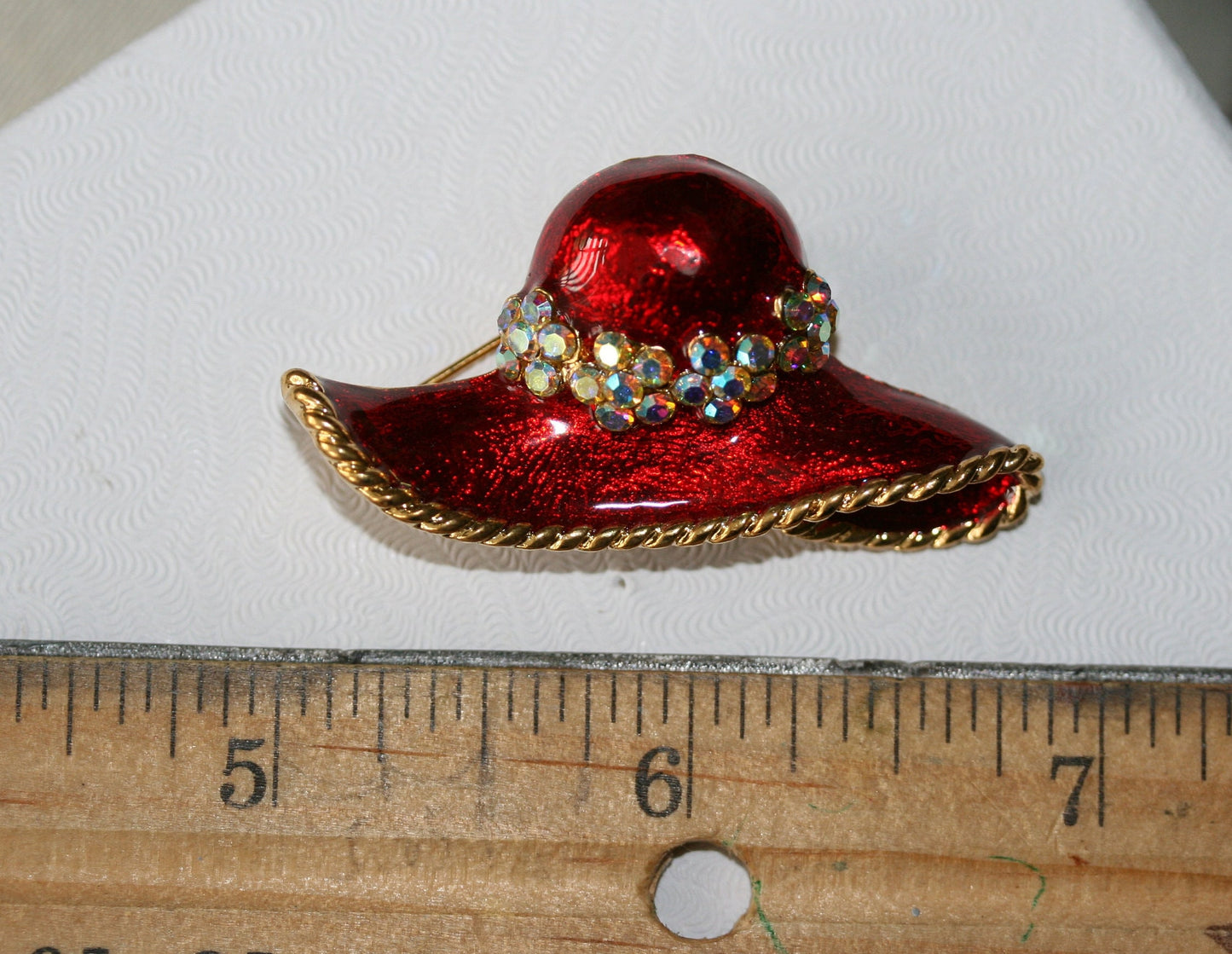 Red Hat Club Lapel Pin, Red Hat Club Post Earrings Fashion Red hat Pin and Earrings Set