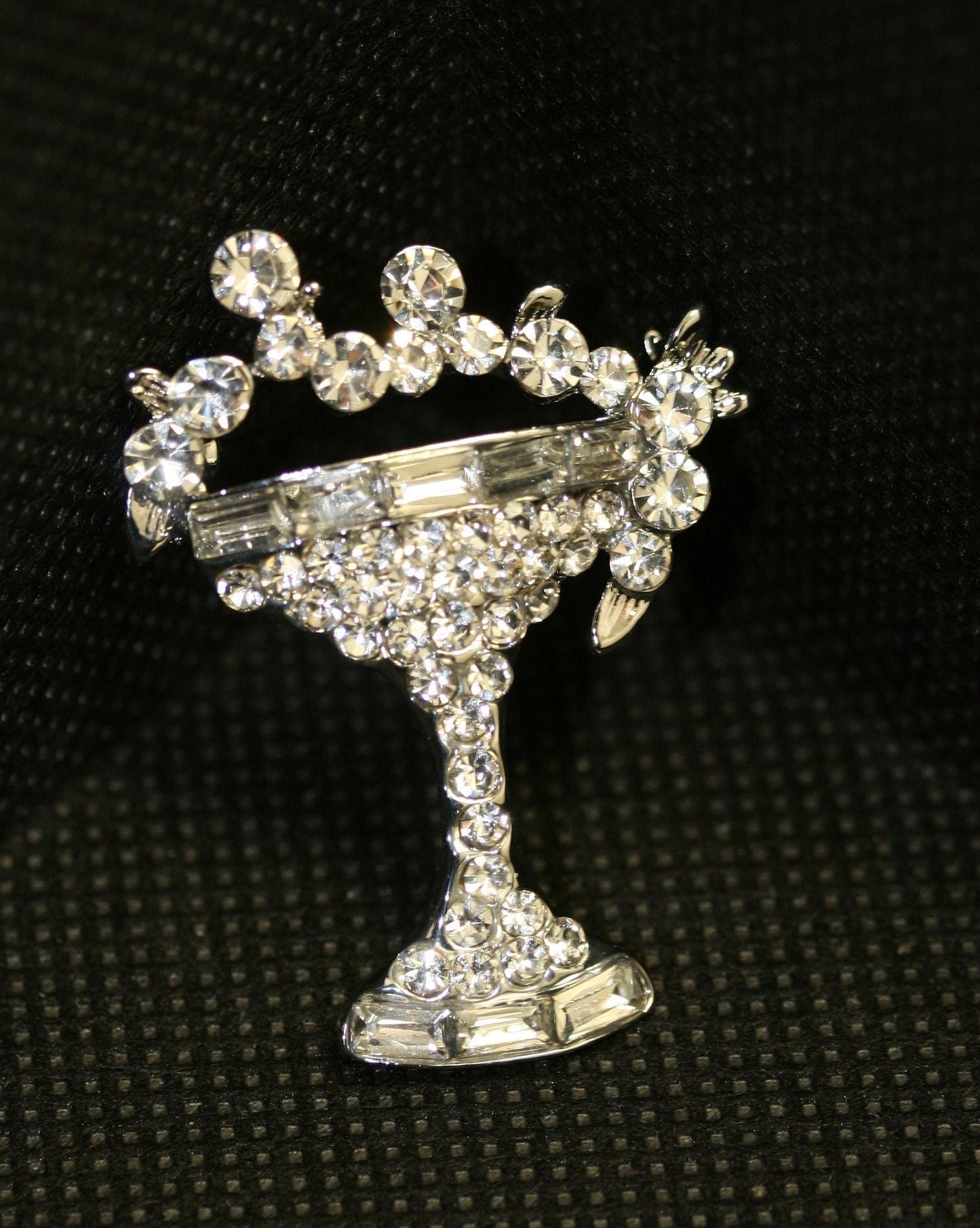 Silver-plated Rhinestone Pell Champagne Glass Brooch Pin