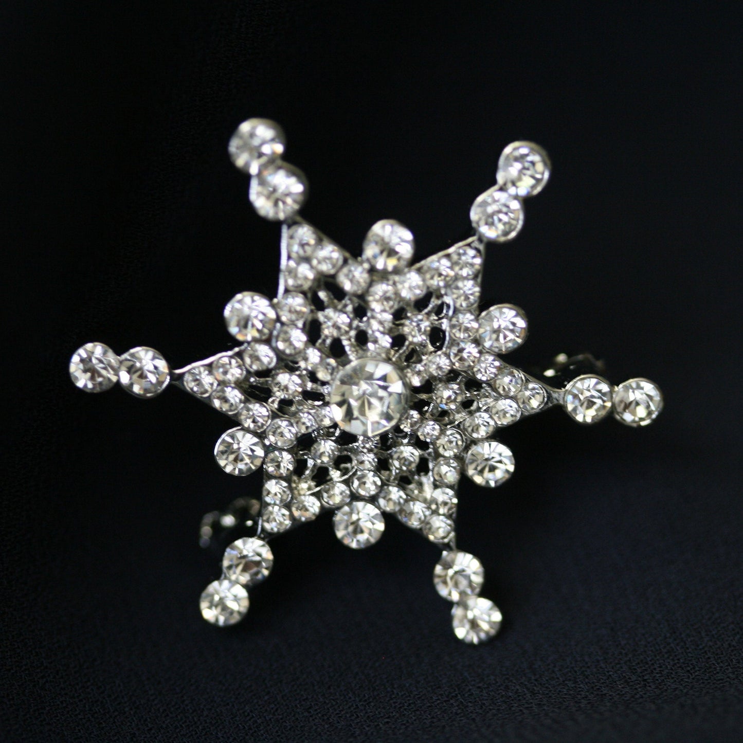 Rhinestone Snowflake Christmas Pin, Crystal Snowflake Brooch Jewelry Gift, Winter Holiday Jewelry Gift