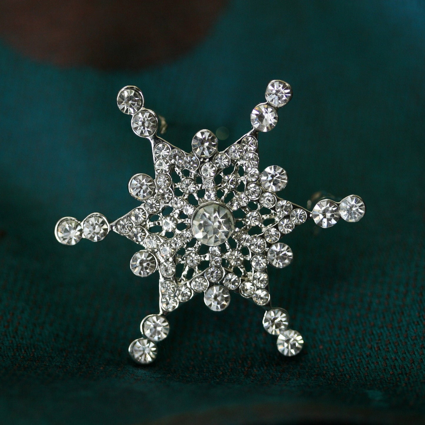Rhinestone Snowflake Christmas Pin, Crystal Snowflake Brooch Jewelry Gift, Winter Holiday Jewelry Gift