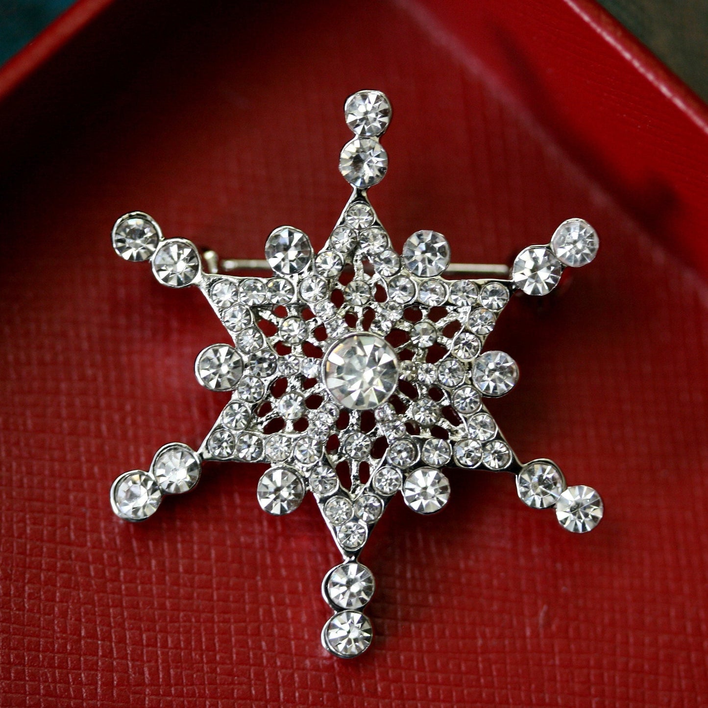 Rhinestone Snowflake Christmas Pin, Crystal Snowflake Brooch Jewelry Gift, Winter Holiday Jewelry Gift