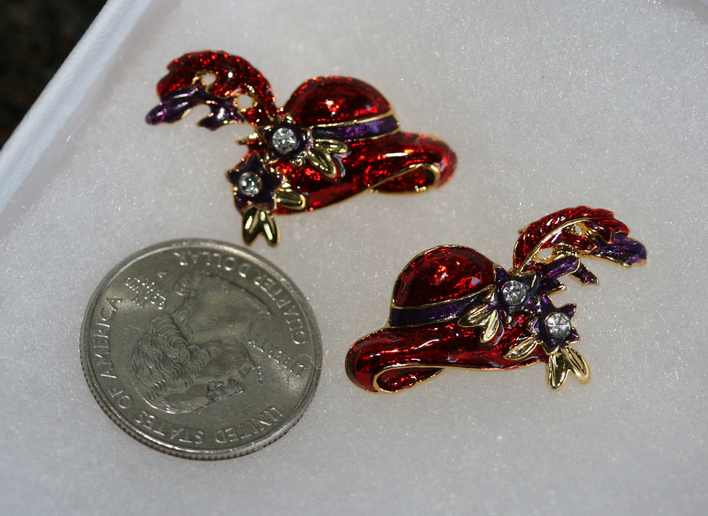 Red Hat Club Lapel Pin, Red Hat Club Post Earrings Fashion Red hat Brooch and Earrings Set