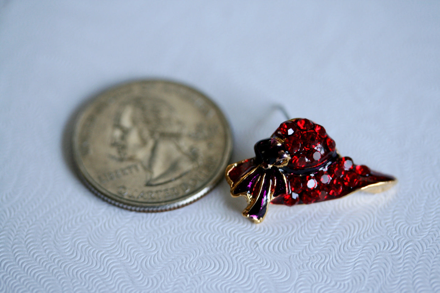 Rhinestone Red Hat Club Lapel Pin, Red Hat Club Post Earrings Fashion Crystal Red hat Brooch and Earrings Set
