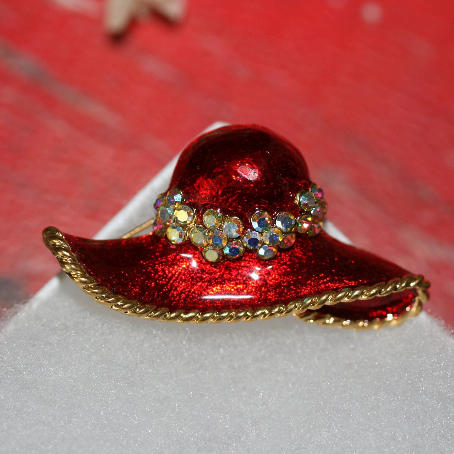 Red Hat Club Lapel Pin, Red Hat Club Post Earrings Fashion Red hat Pin and Earrings Set