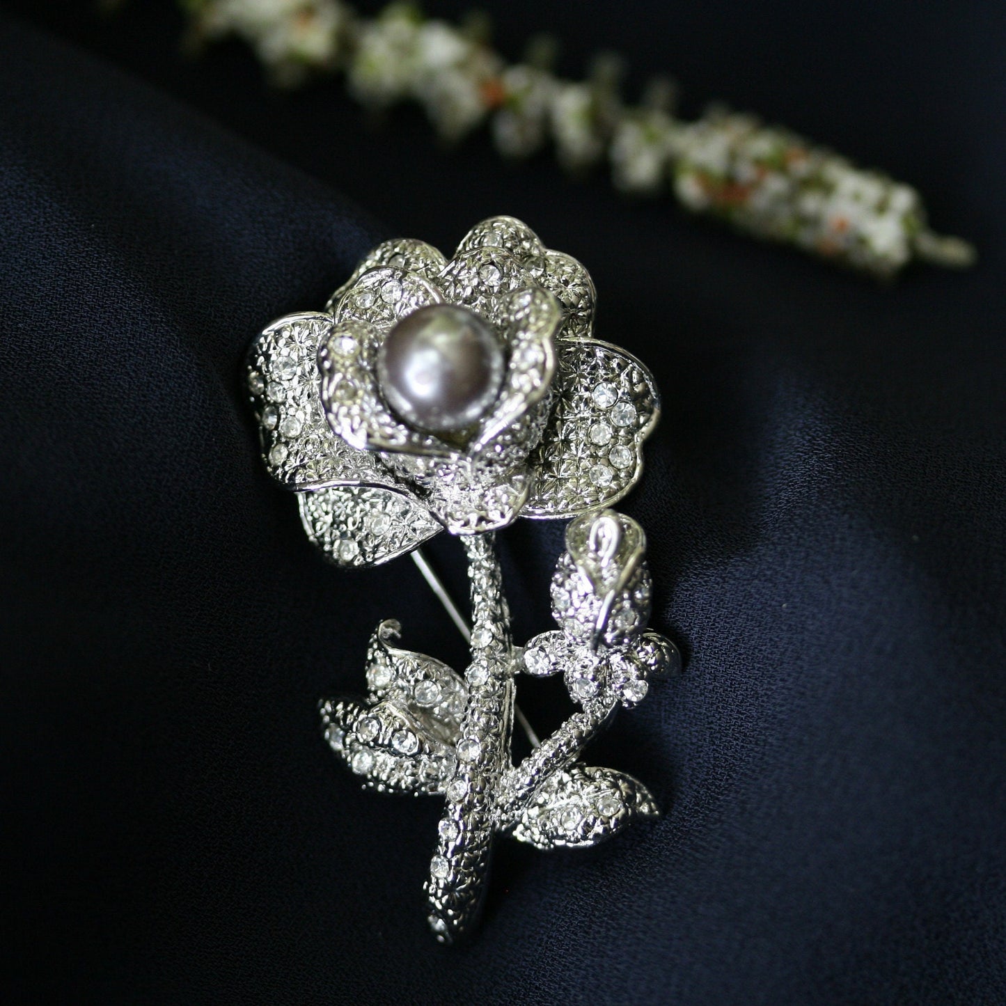 Beauty Women's Rose Flower Faux Pearl Rhinestone Brooch Pin Bridal Wedding Jewelry Gift Valentine's Rose Gift