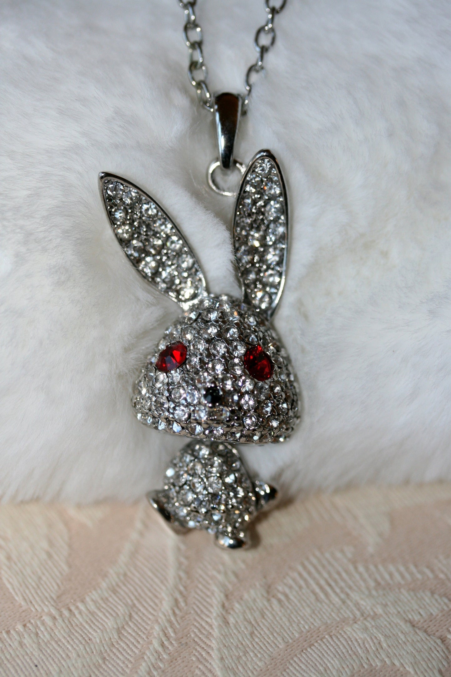 Silvery Tone Crystal Rhinestone Bobble Anime Bunny Rabbit Pendant Necklace