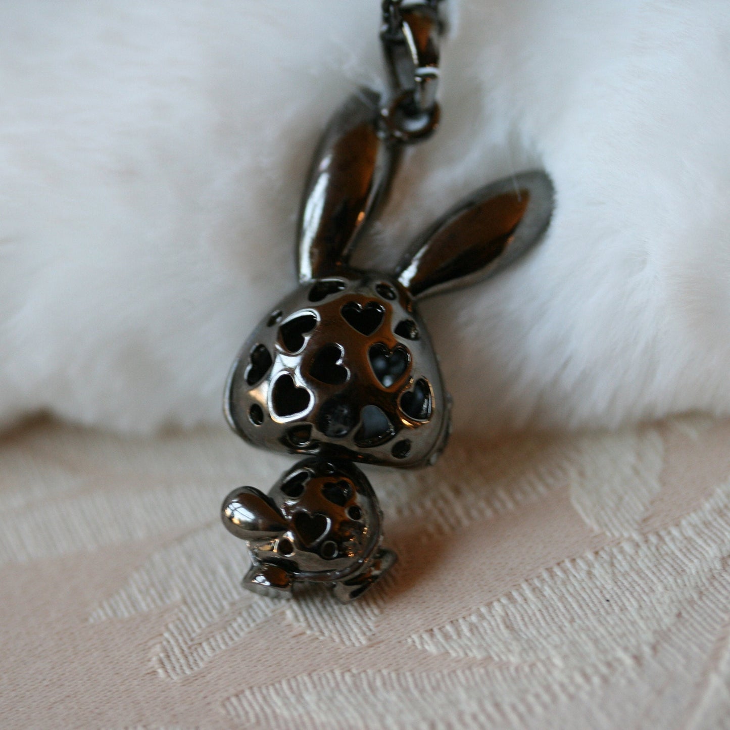 Silvery Tone Crystal Rhinestone Bobble Anime Bunny Rabbit Pendant Necklace