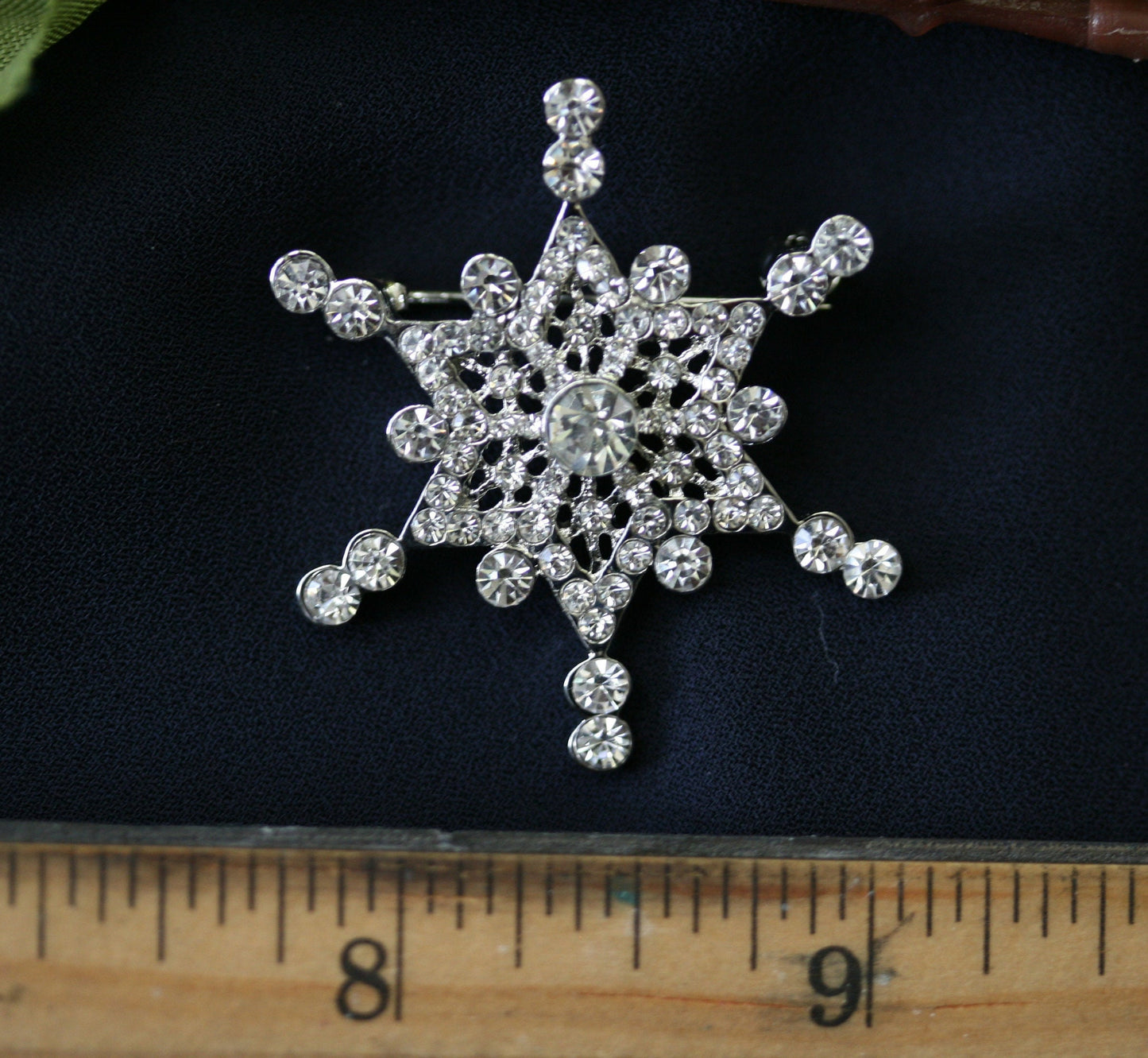 Rhinestone Snowflake Christmas Pin, Crystal Snowflake Brooch Jewelry Gift, Winter Holiday Jewelry Gift