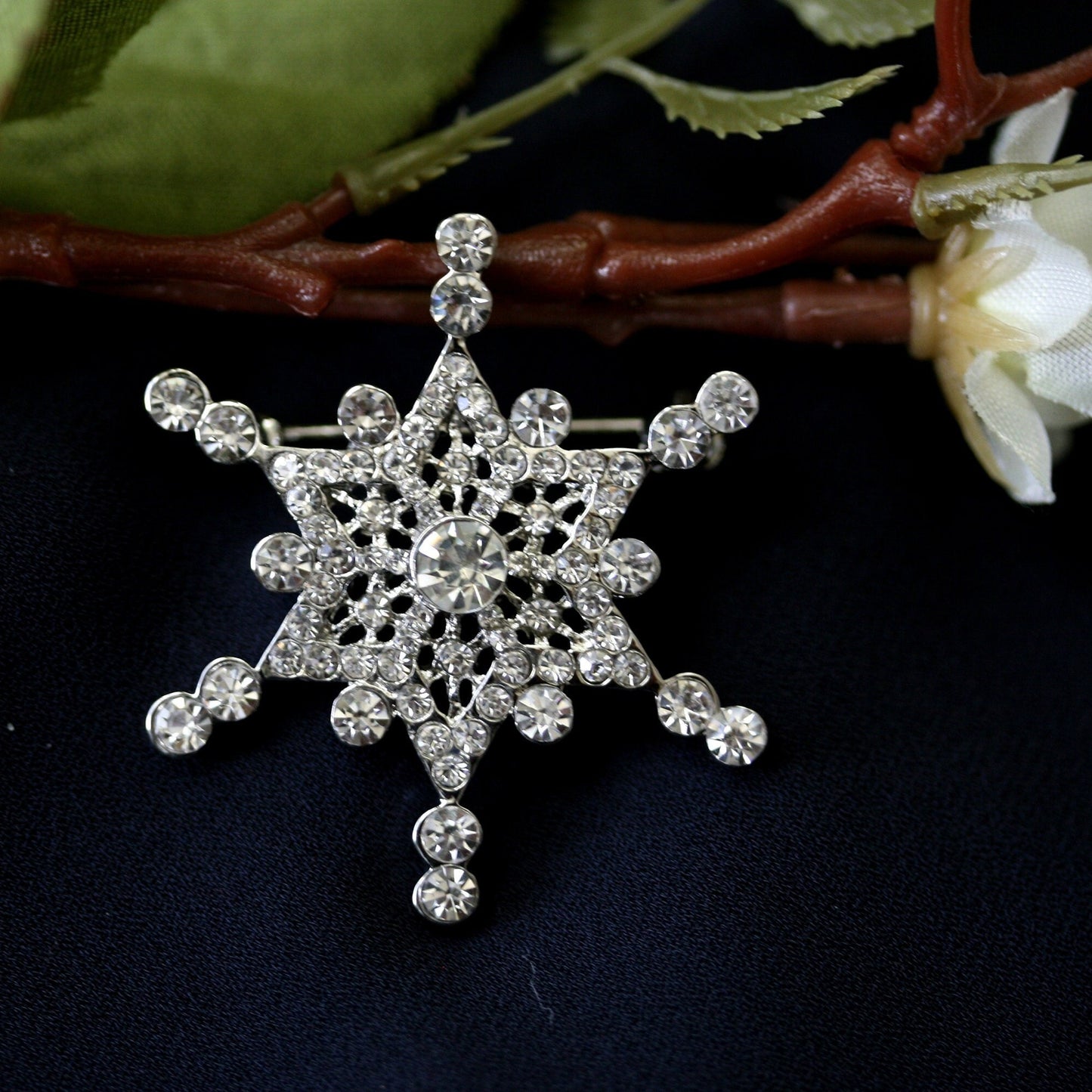 Rhinestone Snowflake Christmas Pin, Crystal Snowflake Brooch Jewelry Gift, Winter Holiday Jewelry Gift