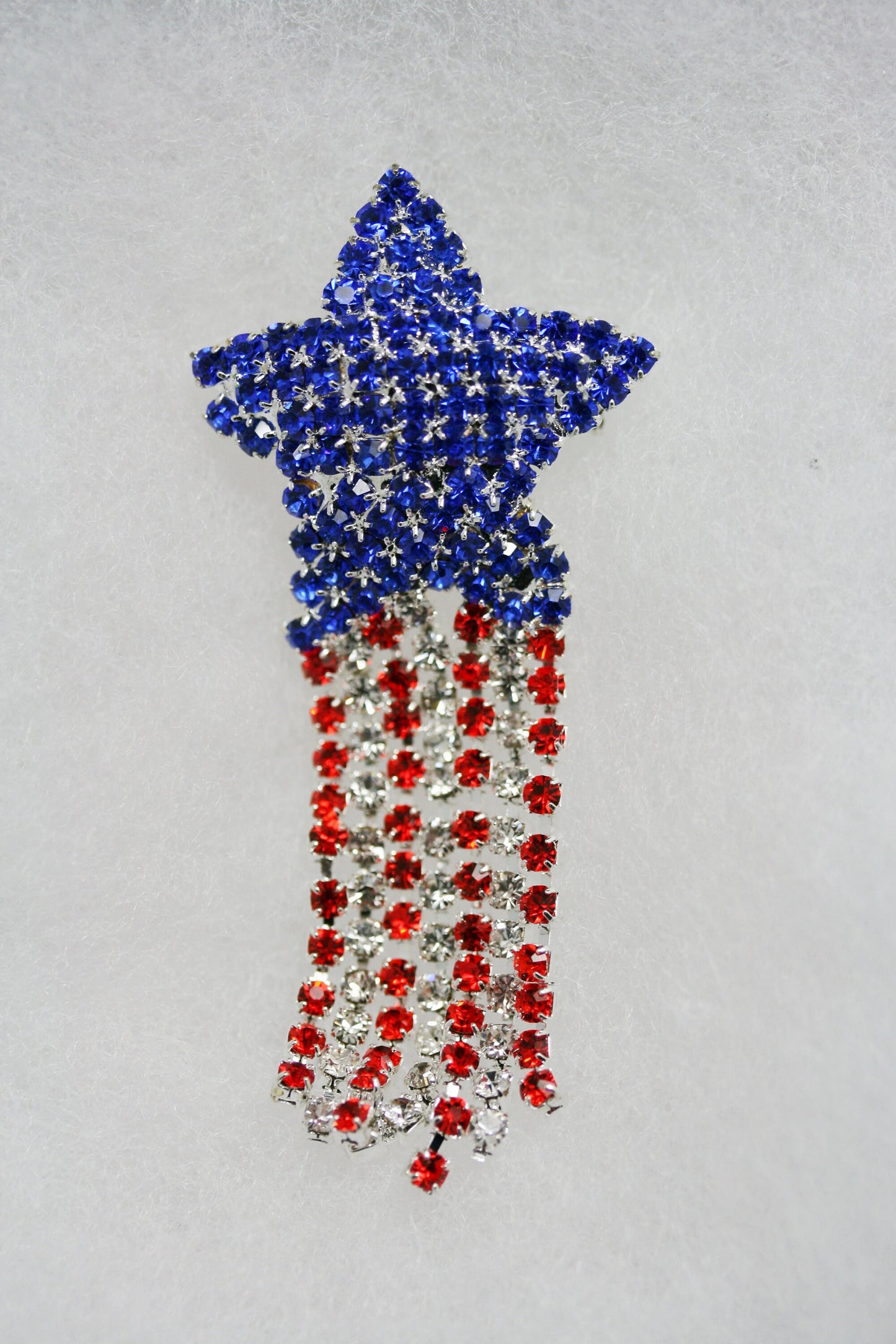 Crystal Shooting Star Brooch Red White Blue Rhinestone Shooting Star Pin USA Patriotic 4th of July Independence Day Gift,