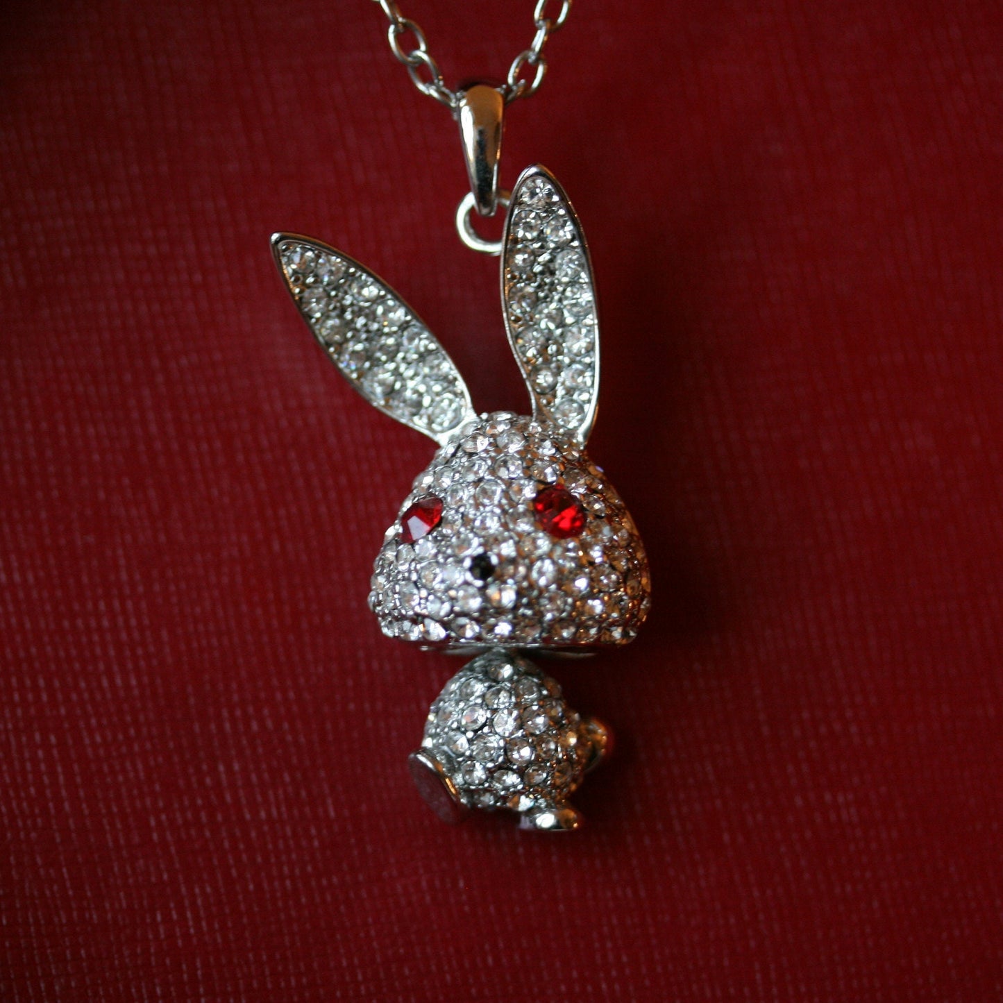 Silvery Tone Crystal Rhinestone Bobble Anime Bunny Rabbit Pendant Necklace