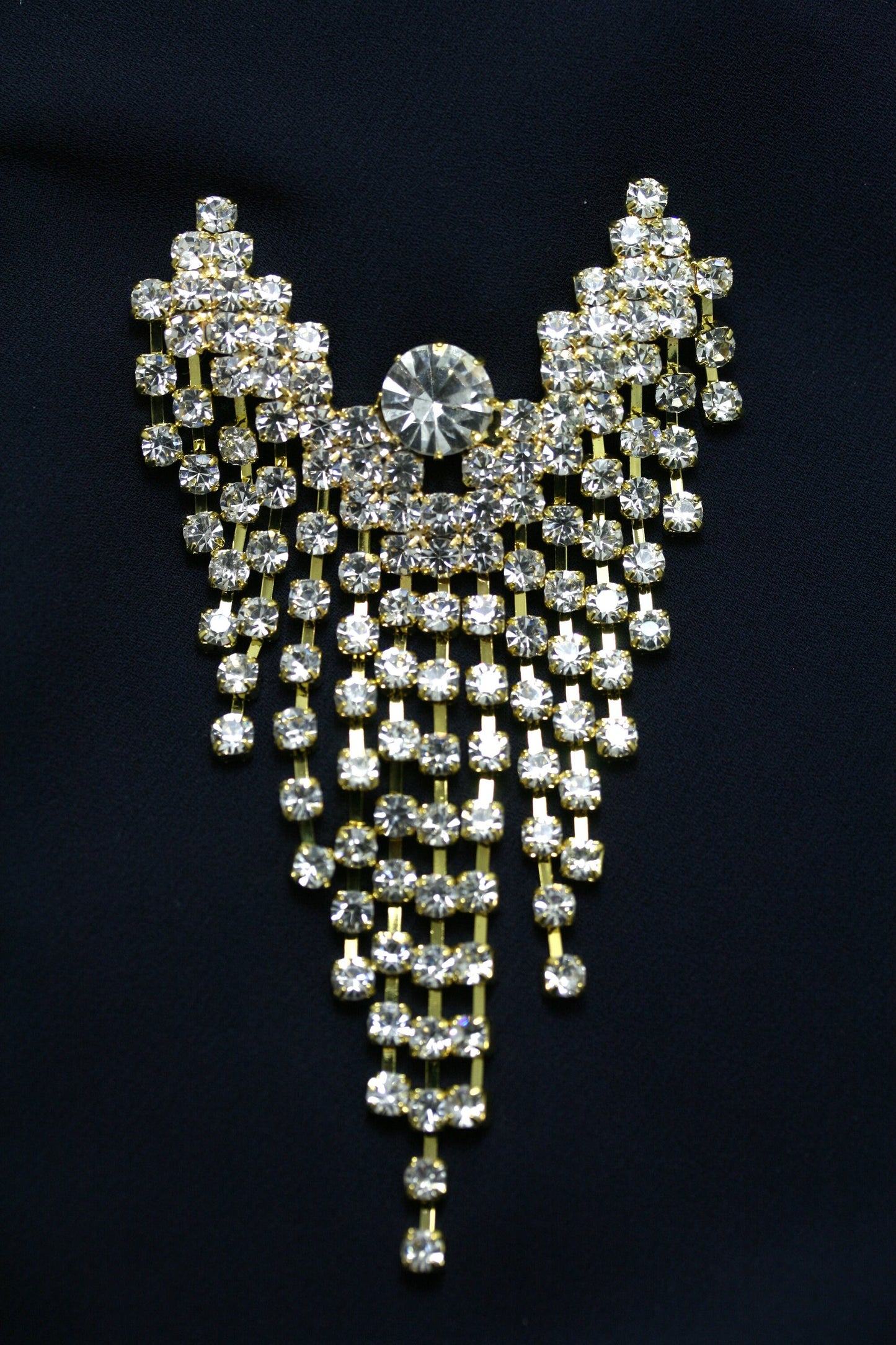 Vintage Large Rhinestone Winged Angel Brooch Clear Waterfall Crystal Angle Brooch Angel Dangle Fringed Tassel Christmas angel Jewelry Pin
