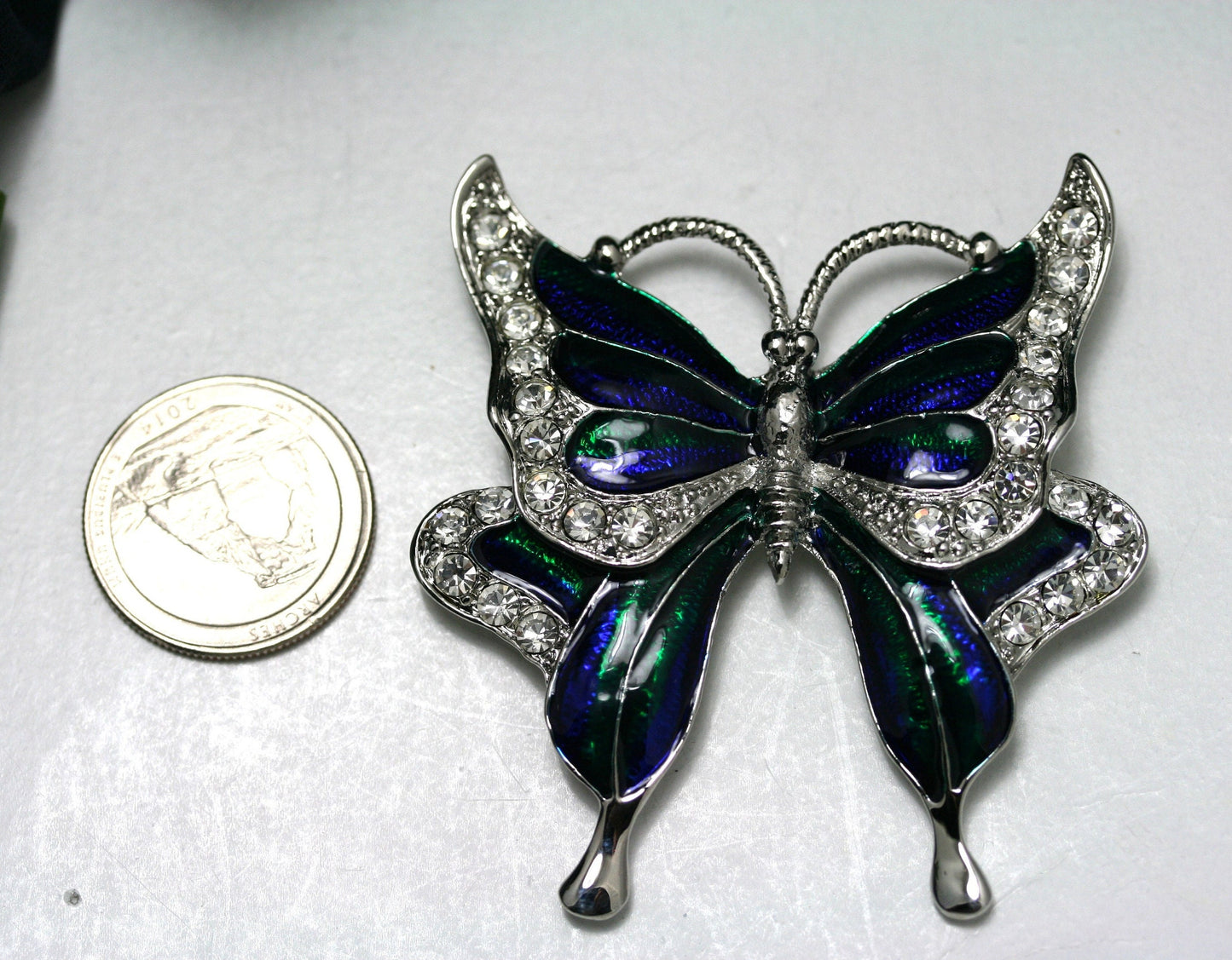 Vintage Crystal Rhinestone Butterfly Brooch Pin Blue Color Butterfly Brooches for For Women Girls Wedding/Banquet/Birthday Party
