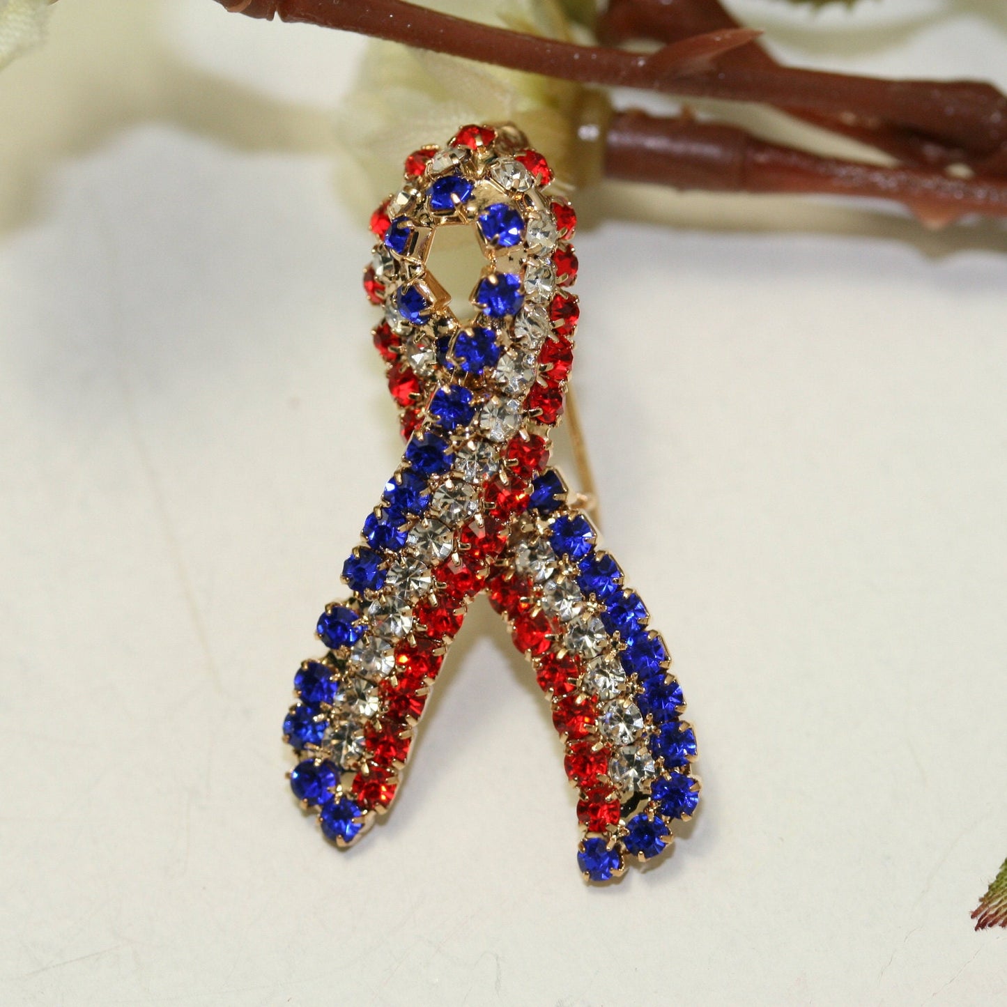 Rhinestone Patriotic Ribbon Brooch, Red White Blue Ribbon Pin, Crystal USA Ribbon Pin 4th July Independence Day Jewelry