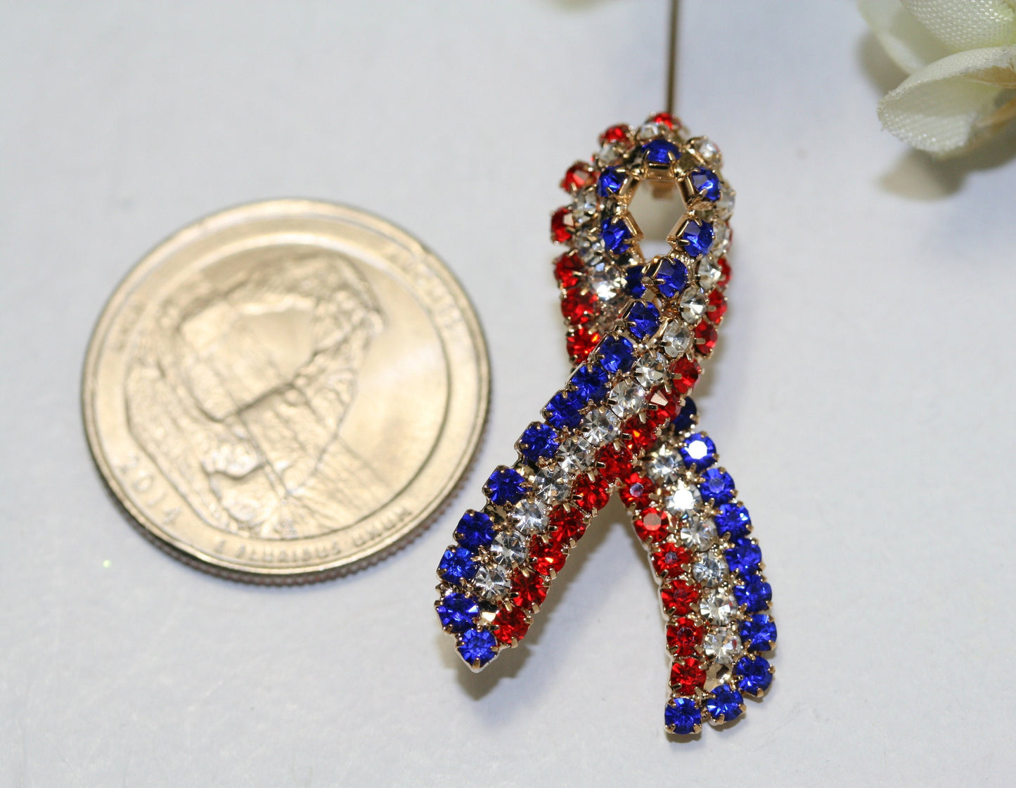 Rhinestone Patriotic Ribbon Brooch, Red White Blue Ribbon Pin, Crystal USA Ribbon Pin 4th July Independence Day Jewelry
