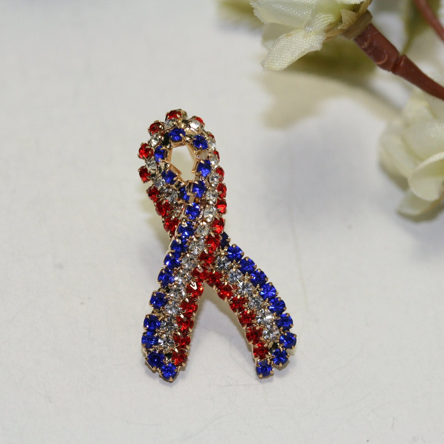 Rhinestone Patriotic Ribbon Brooch, Red White Blue Ribbon Pin, Crystal USA Ribbon Pin 4th July Independence Day Jewelry