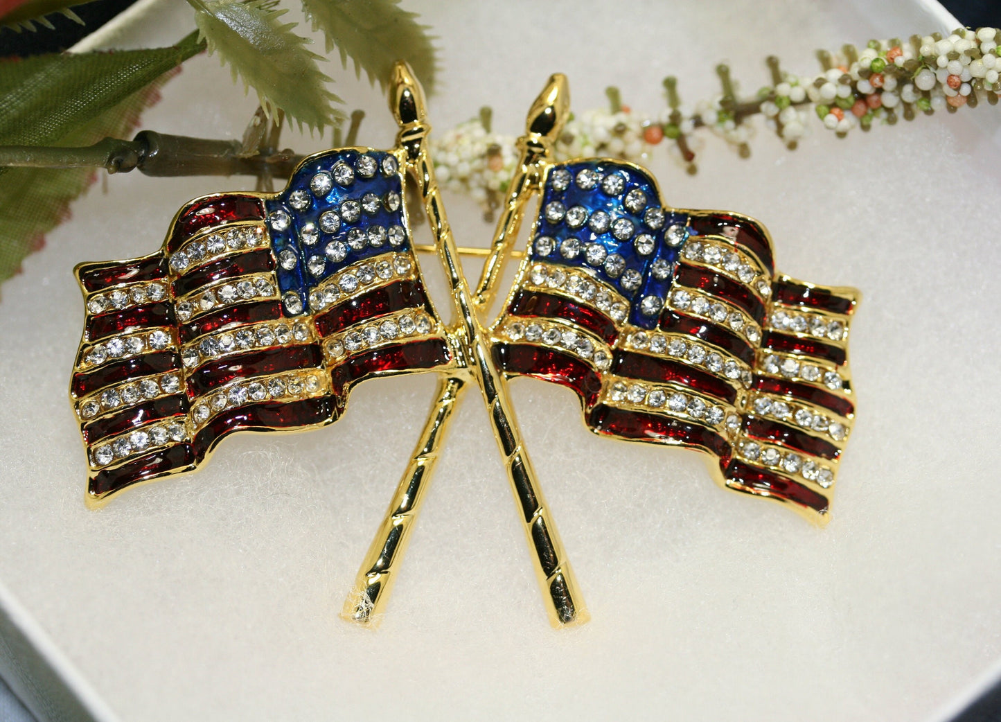 Vintage Double AMERICAN FLAG Rhinestone Brooch Pin USA Patriotic