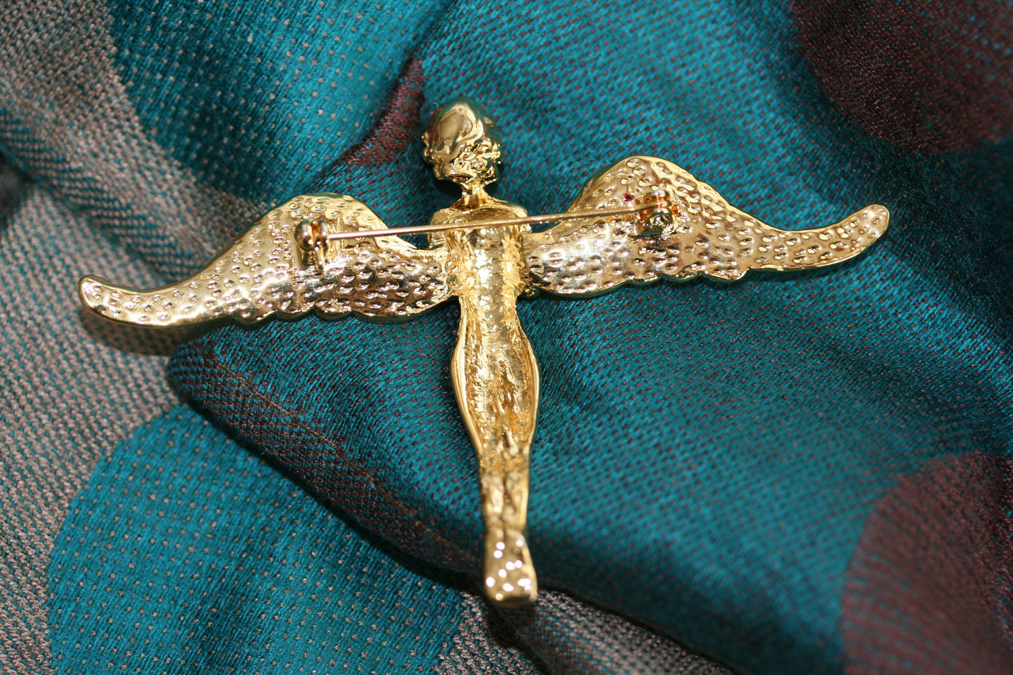 Vintage Flying Angel with Crystal USA Flag Wings Brooch Gold Tone