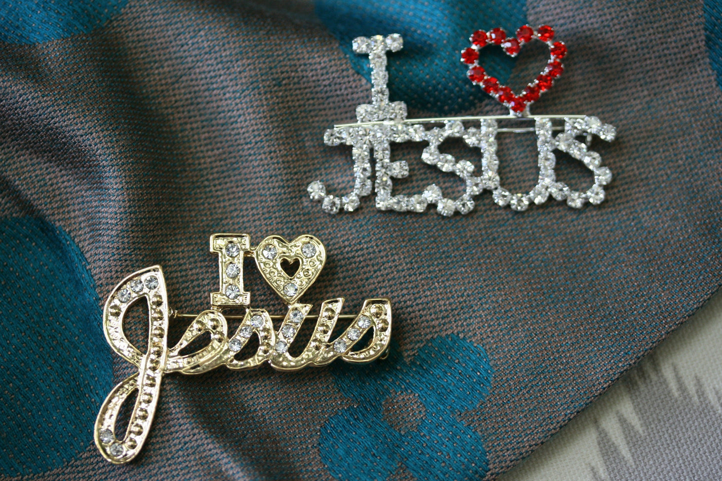 Rhinestone I Love Jesus Pin Brooch Austrian Crystal Handmade "I Love Jesus" Lapel Pin