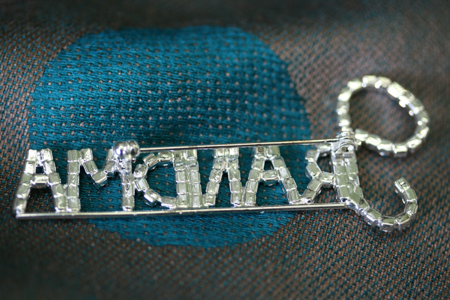 Rhinestone "Grandma" Brooch Pin