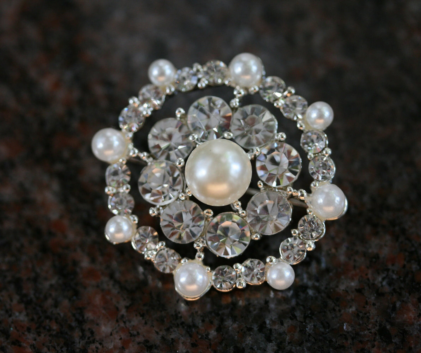 Rhinestone & Faux Pearl Décor Snowflake Design Brooch, Crystal Snowflake Pin Costume Dress Wedding Brooch