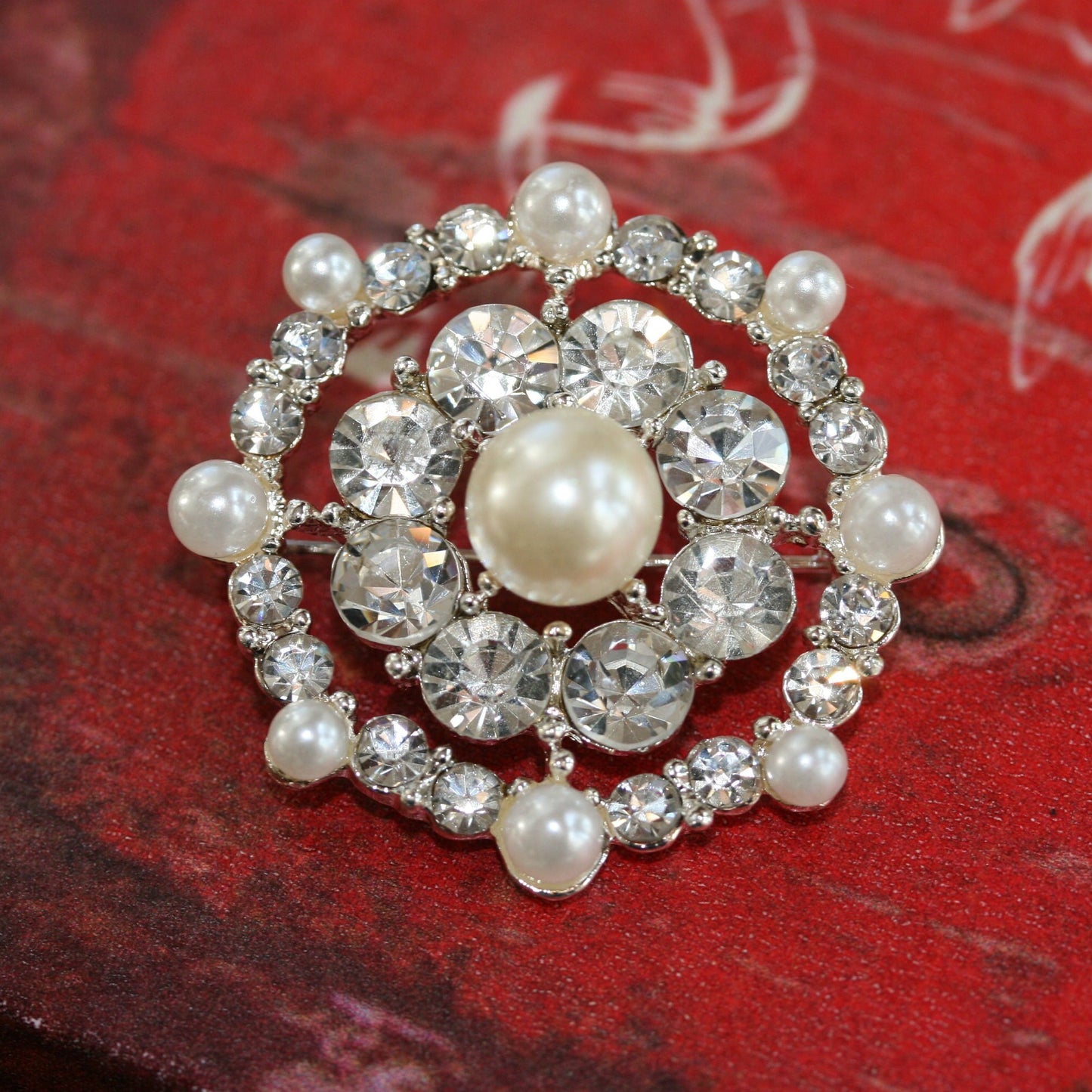 Rhinestone & Faux Pearl Décor Snowflake Design Brooch, Crystal Snowflake Pin Costume Dress Wedding Brooch