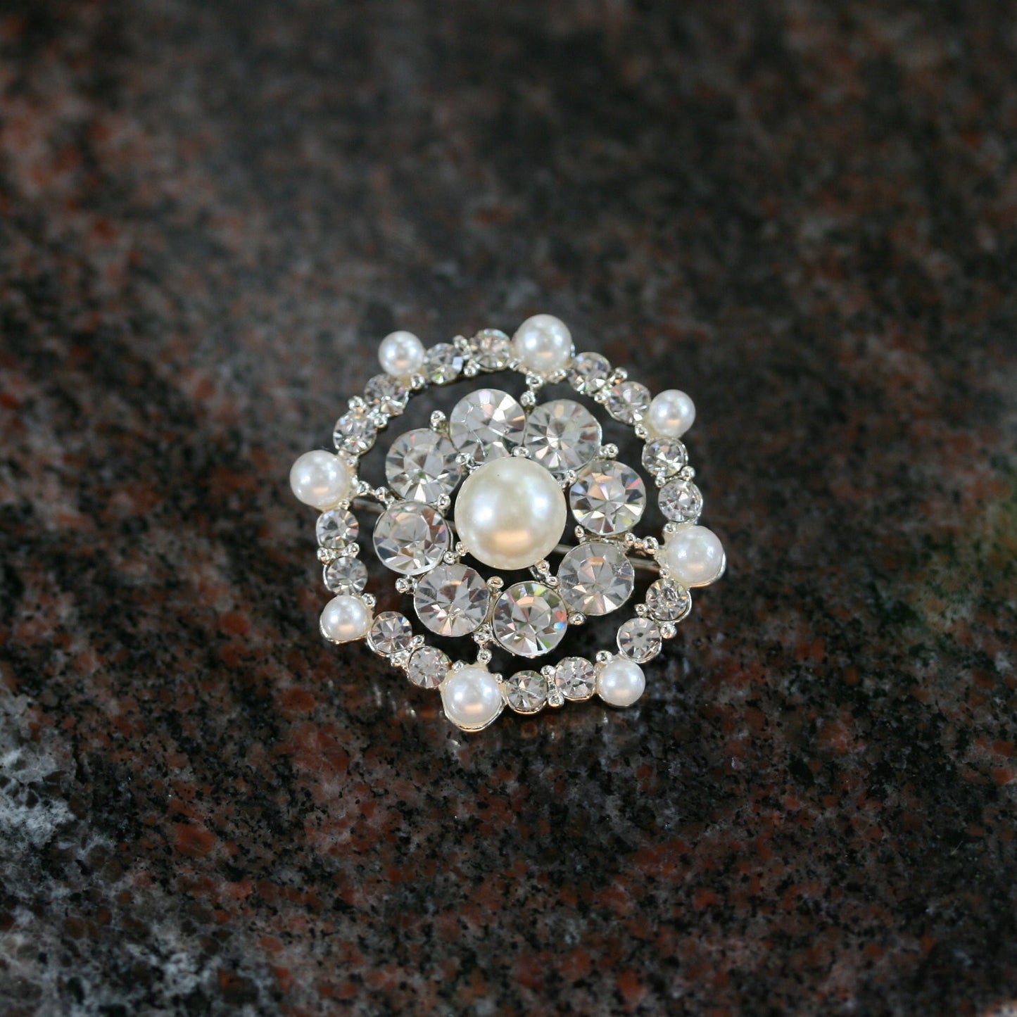 Rhinestone & Faux Pearl Décor Snowflake Design Brooch, Crystal Snowflake Pin Costume Dress Wedding Brooch