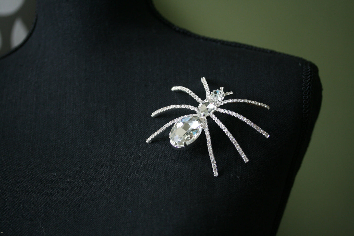 Silver Tone Clear Rhinestone 3D Halloween Spider Pin Brooch, Large Spider Pin