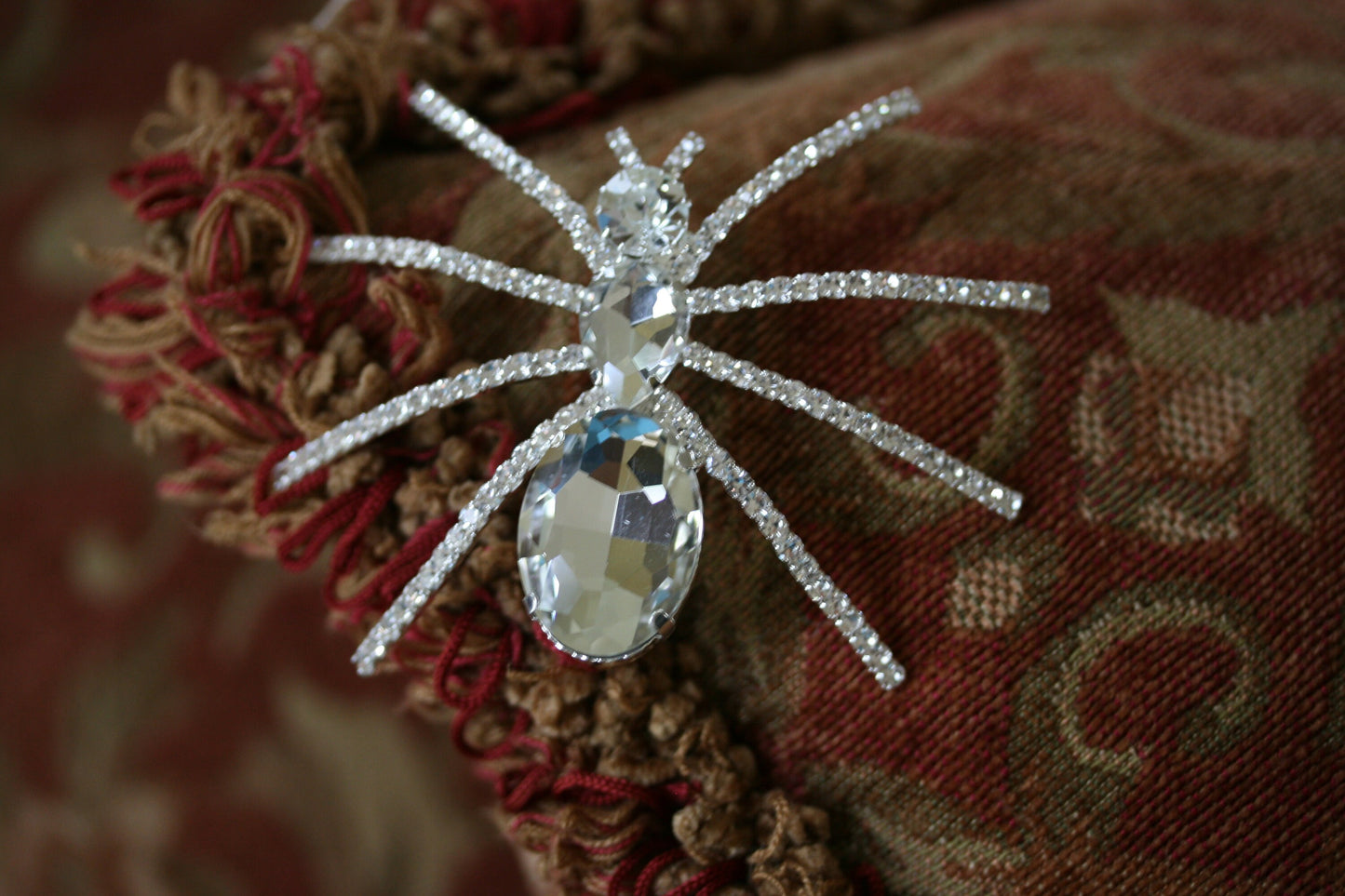 Silver Tone Clear Rhinestone 3D Halloween Spider Pin Brooch, Large Spider Pin