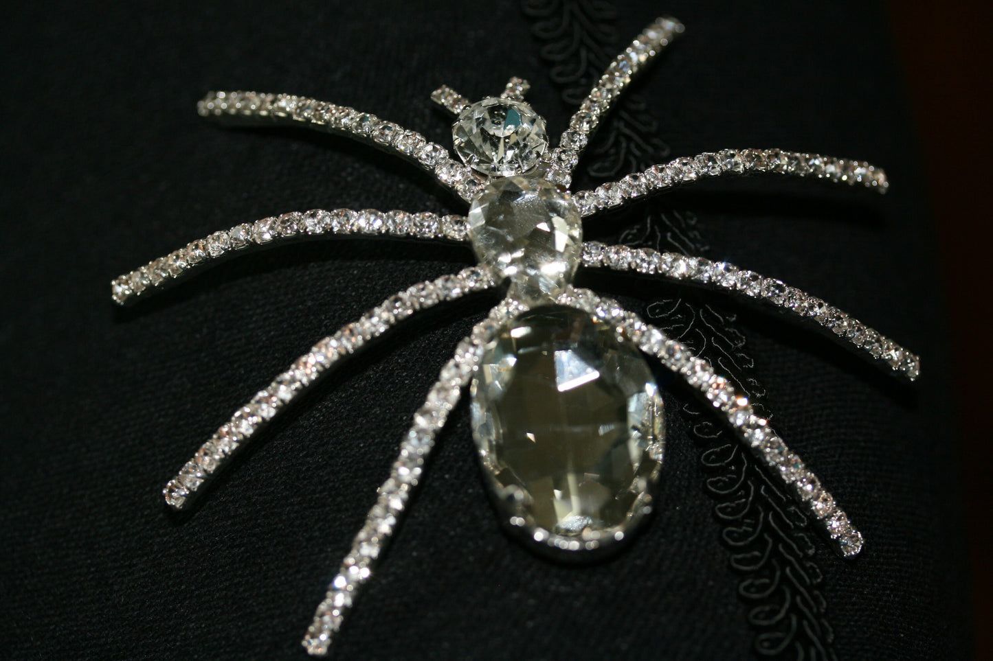 Silver Tone Clear Rhinestone 3D Halloween Spider Pin Brooch, Large Spider Pin