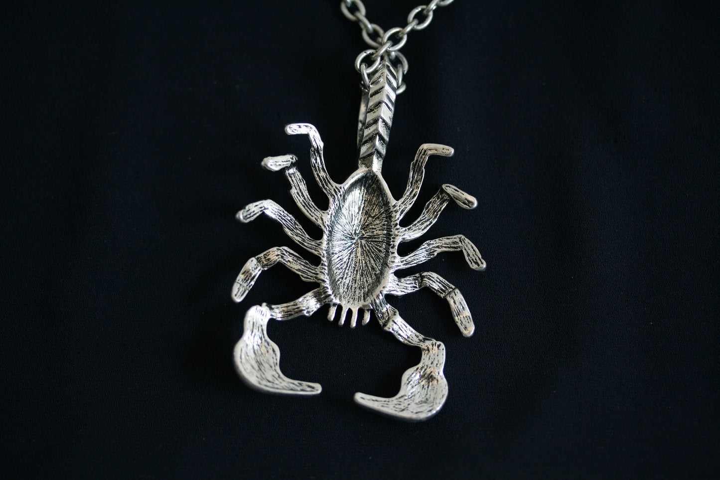 Scorpion Necklace Pendant Black Pave Sparkling Realistic Scorpion Scorpio Zodiac Silver Charm Bead Pendant Halloween Costume Jewelry Gift