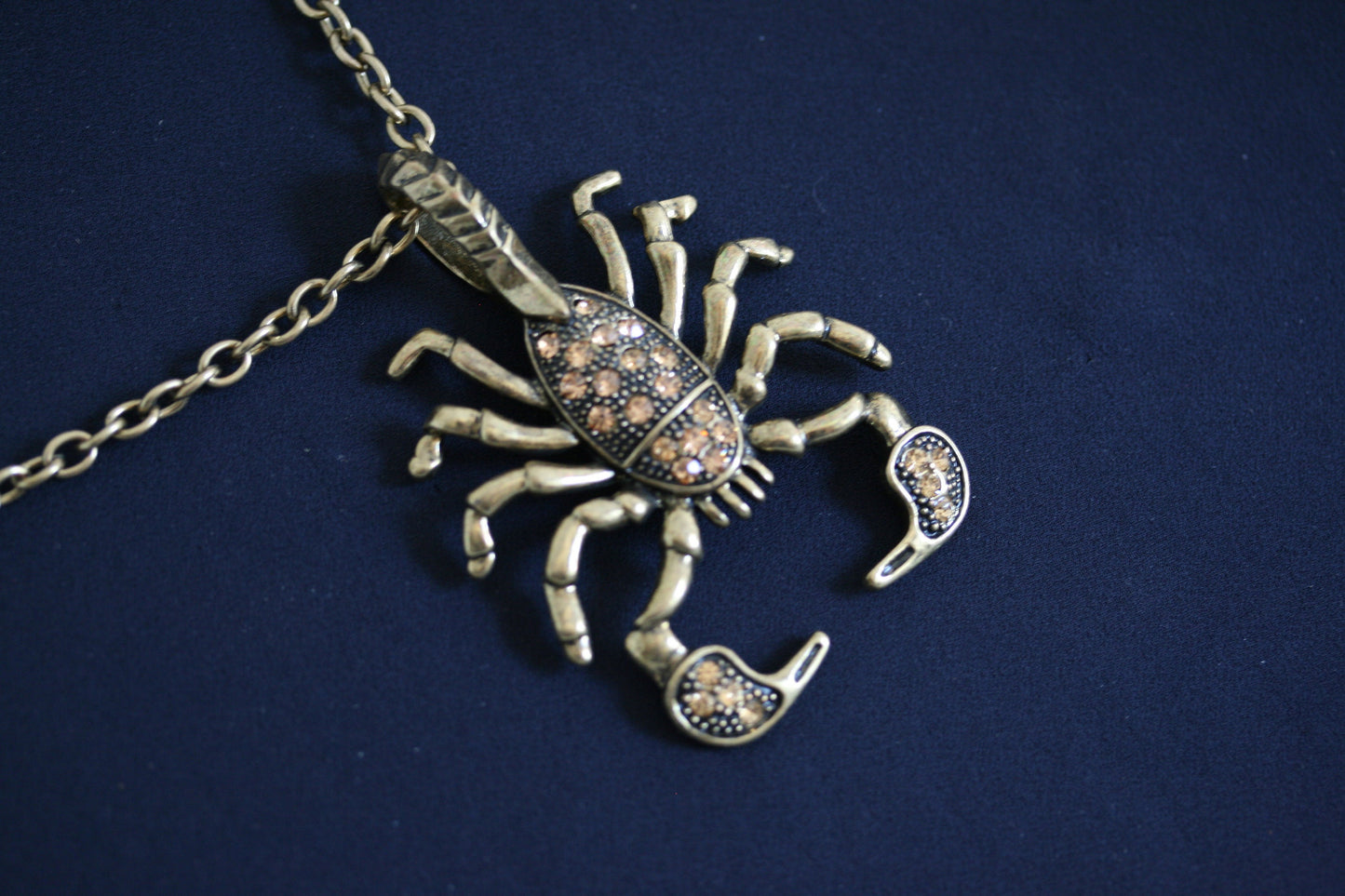 Scorpion Necklace Pendant Black Pave Sparkling Realistic Scorpion Scorpio Zodiac Silver Charm Bead Pendant Halloween Costume Jewelry Gift