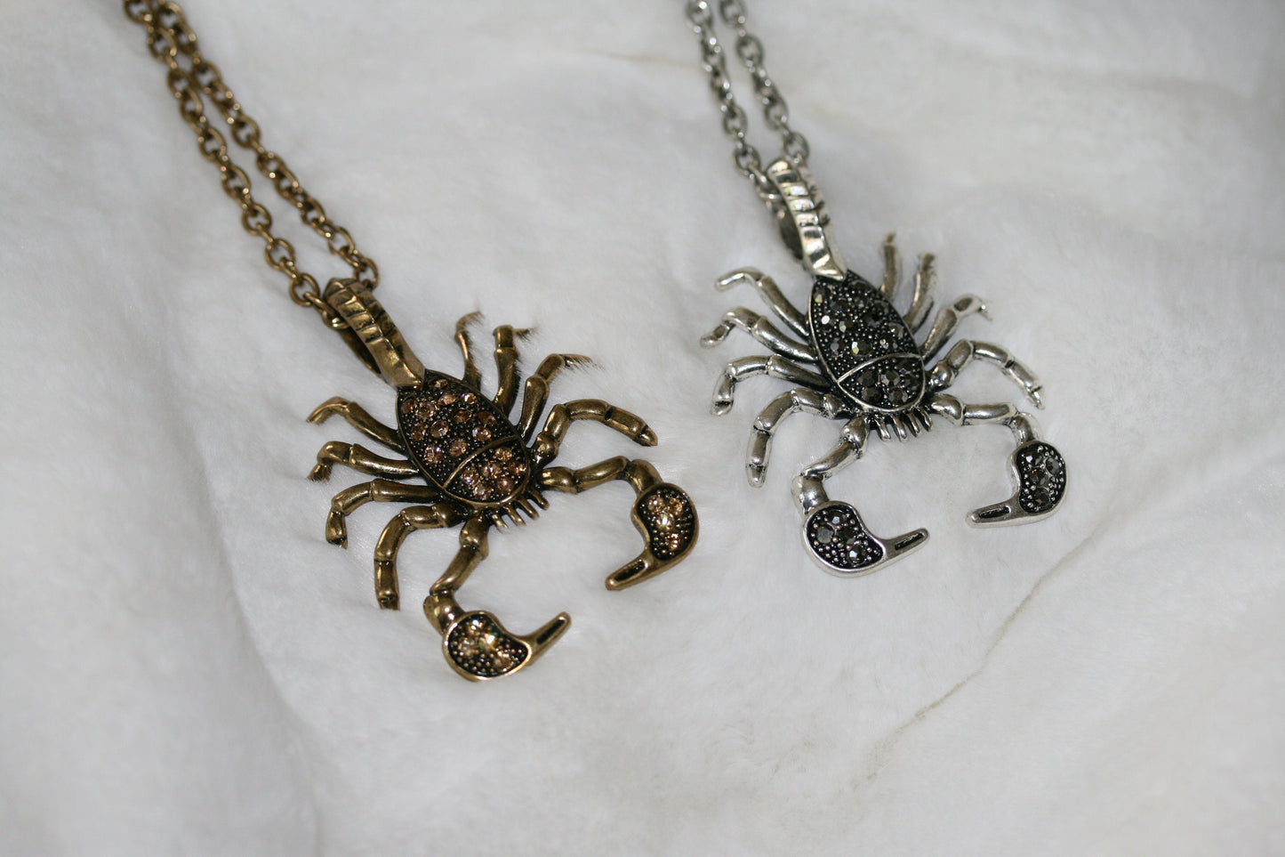 Scorpion Necklace Pendant Black Pave Sparkling Realistic Scorpion Scorpio Zodiac Silver Charm Bead Pendant Halloween Costume Jewelry Gift