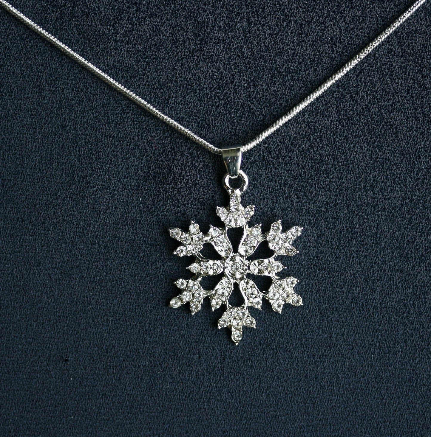 Snowflake Pendant, Snowflake earrings Christmas Snowflake Necklace Set Jewelry