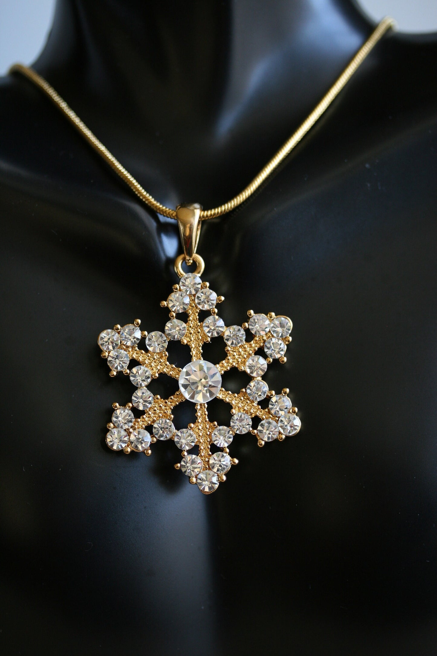 Gold SNOWFLAKE Necklace Swarovski Crystal Snowflake Pendant Xmas Winter Holiday Necklace New