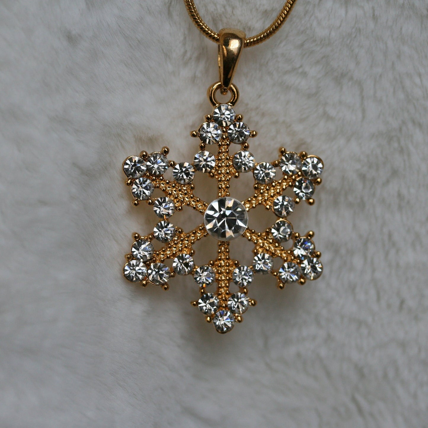 Gold SNOWFLAKE Necklace Swarovski Crystal Snowflake Pendant Xmas Winter Holiday Necklace New