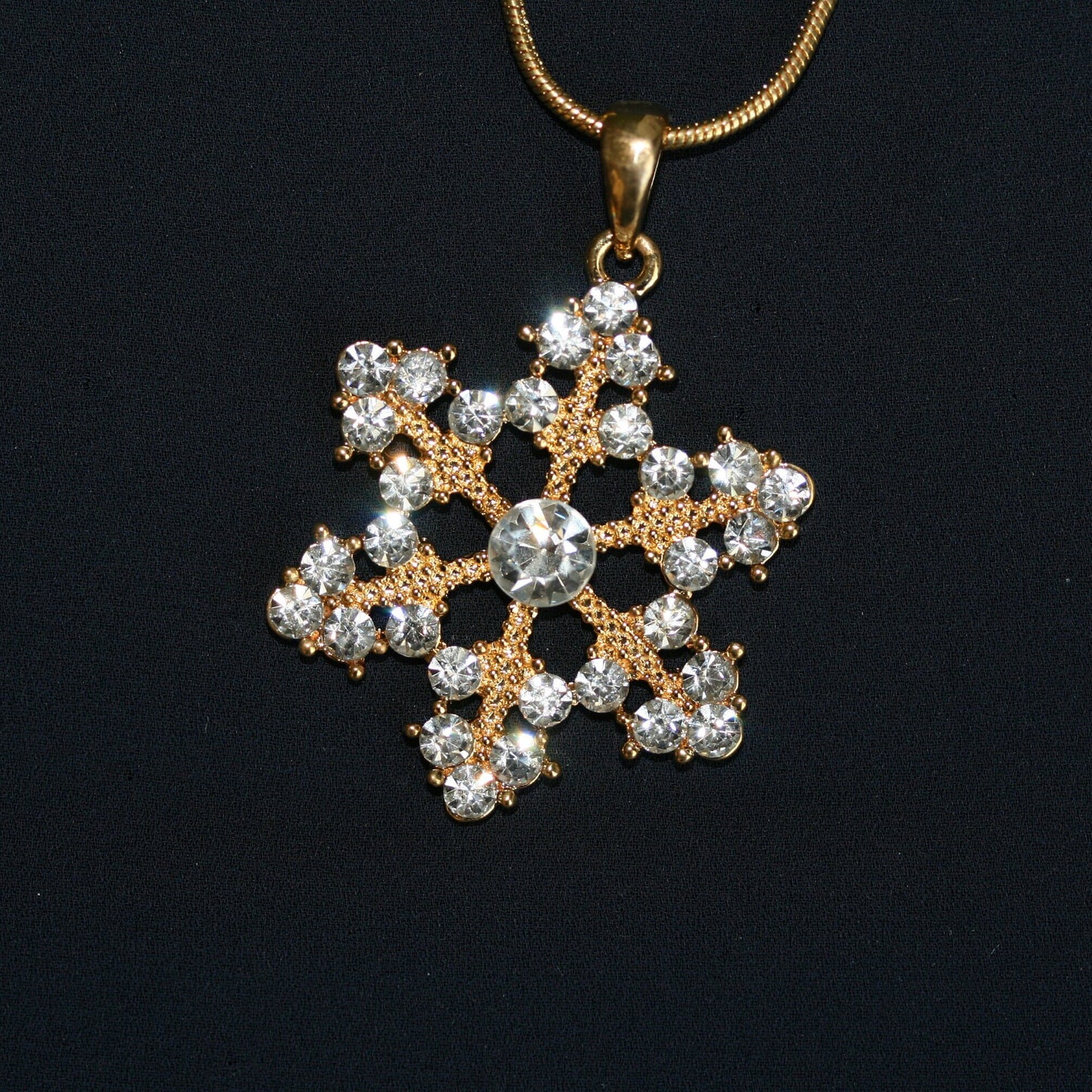Gold SNOWFLAKE Necklace Swarovski Crystal Snowflake Pendant Xmas Winter Holiday Necklace New