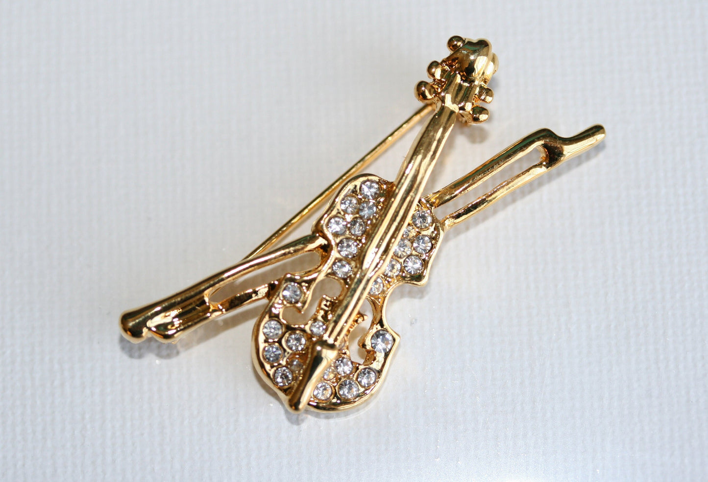Gold Tone Rhinestone Violin Pin Brooch Jewelry Musical Instrument Jewelry Gift
