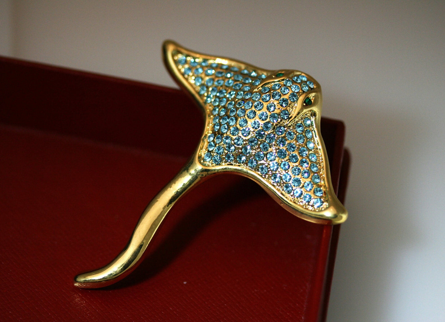 Rhinestone Stingray Fish Pin Shark Manta Ray Aquamarine Brooch Rhinestone Manta Ray (Devil fish) Brooches